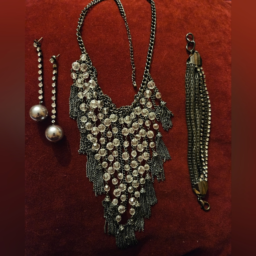 Silver and Black Jewelry Set